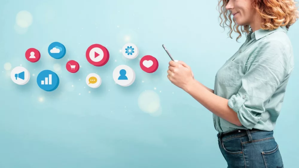 concepto de marketing en redes sociales para marketing con aplicaciones